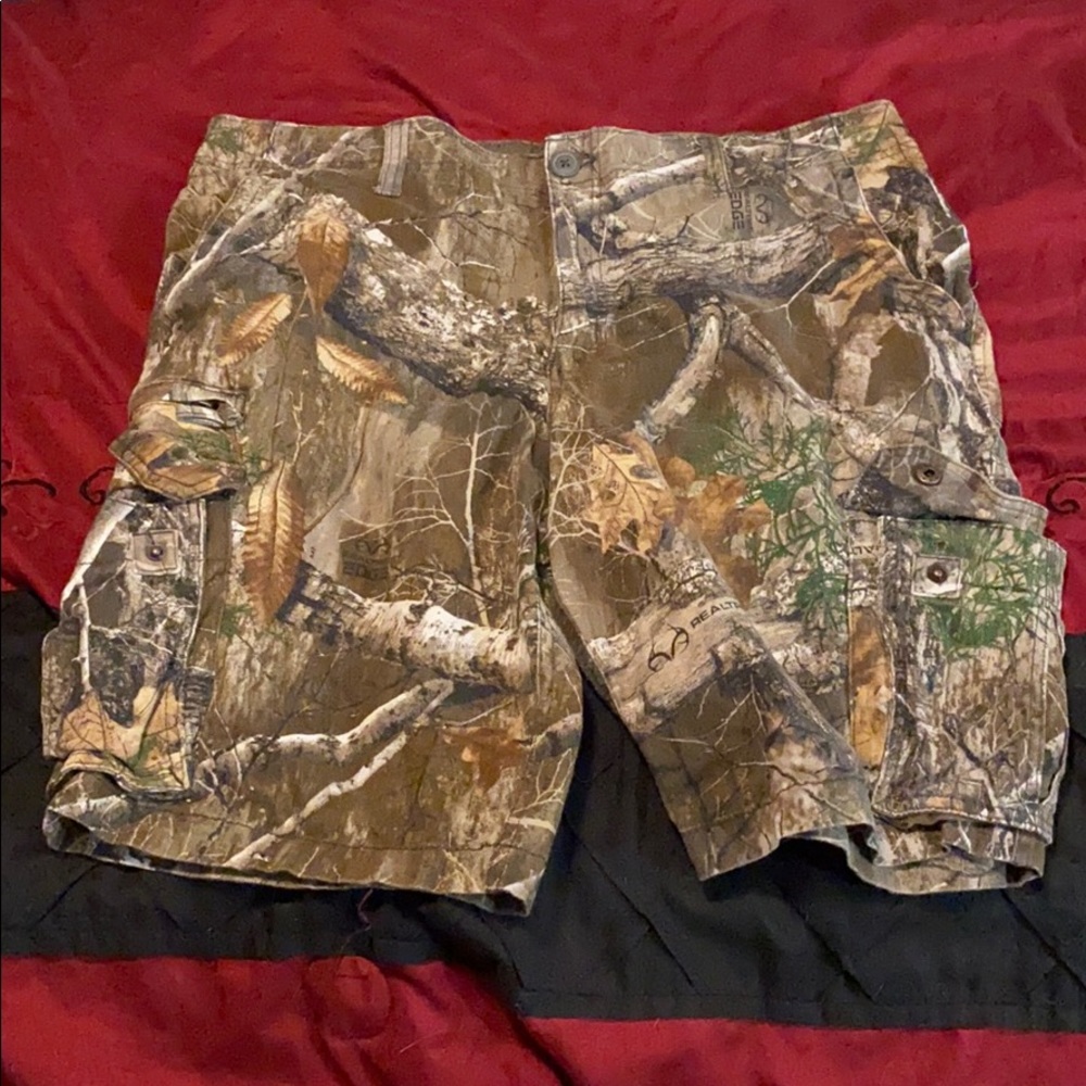 Men’s camo shorts